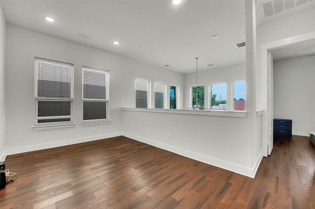 7880 Minglewood Lane, Dallas, TX 75231