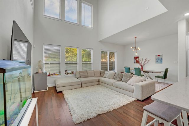 7880 Minglewood Lane, Dallas, TX 75231