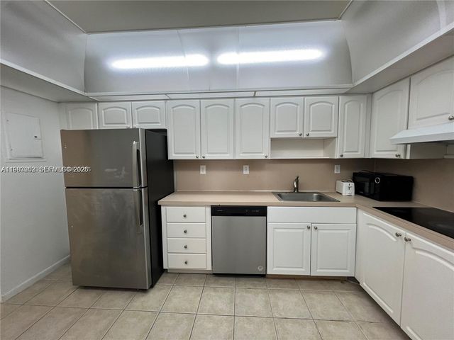 19380 Collins Ave 418, Sunny Isles Beach, FL 33160