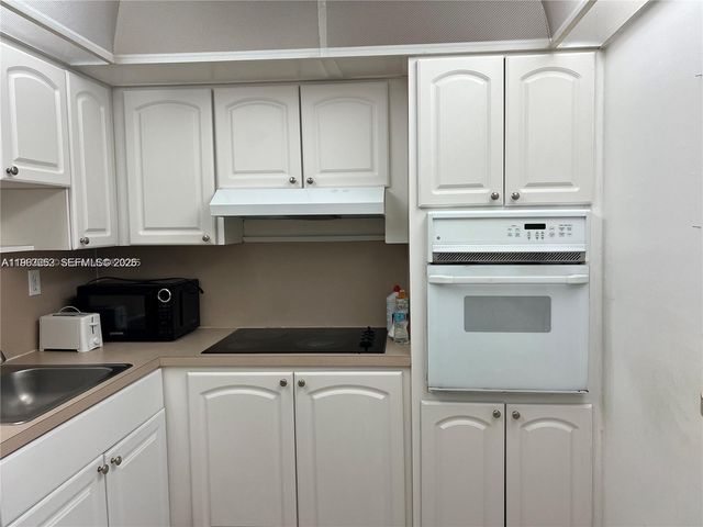 19380 Collins Ave 418, Sunny Isles Beach, FL 33160