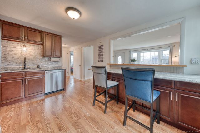 267 Reed Avenue, Windsor Locks, CT 06096