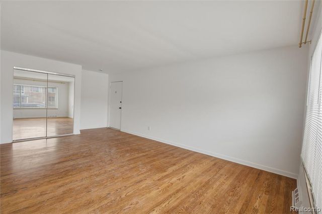 323 N Eton Street 35C, Birmingham, MI 48009