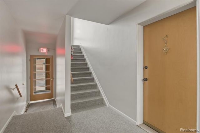 323 N Eton Street 35C, Birmingham, MI 48009