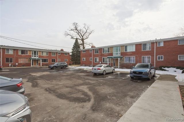 323 N Eton Street 35C, Birmingham, MI 48009