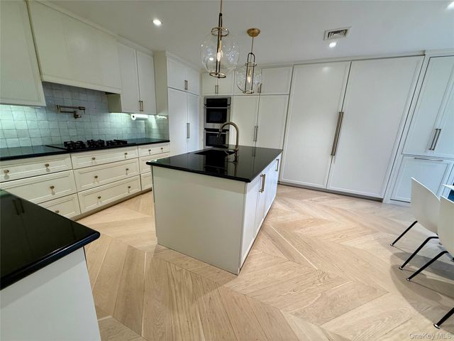 524 Woodmere Boulevard, Woodmere, NY 11598