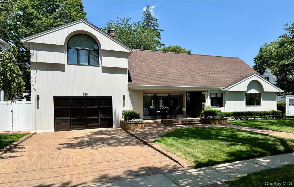 524 Woodmere Boulevard, Woodmere, NY 11598