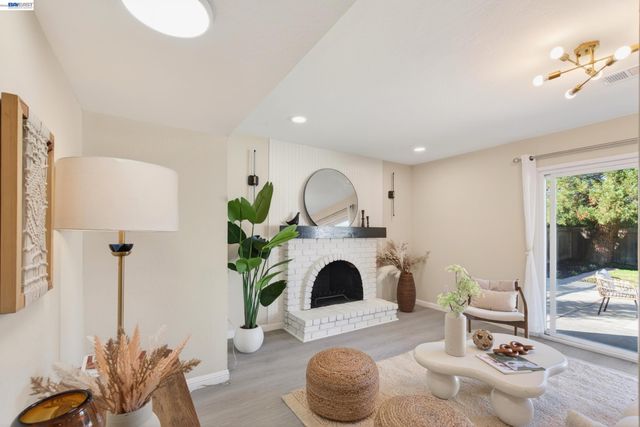 9792 Broadmoor Dr, San Ramon, CA 94583