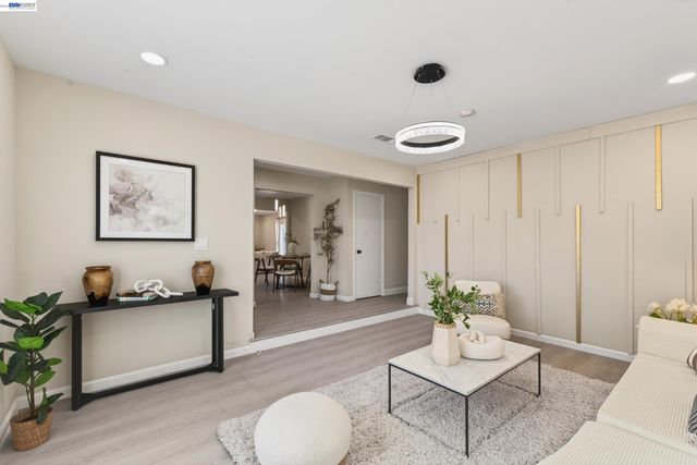 9792 Broadmoor Dr, San Ramon, CA 94583