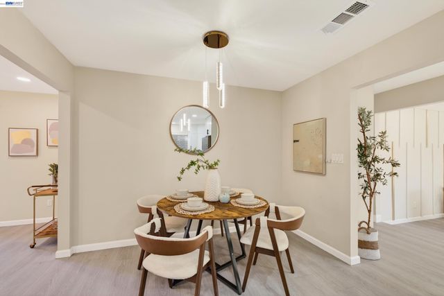 9792 Broadmoor Dr, San Ramon, CA 94583