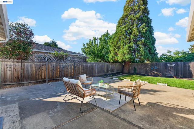 9792 Broadmoor Dr, San Ramon, CA 94583