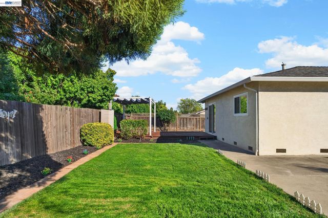 9792 Broadmoor Dr, San Ramon, CA 94583
