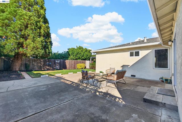 9792 Broadmoor Dr, San Ramon, CA 94583