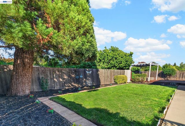 9792 Broadmoor Dr, San Ramon, CA 94583