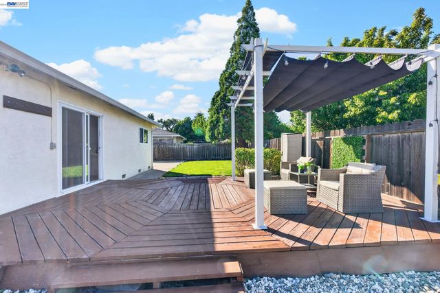 9792 Broadmoor Dr, San Ramon, CA 94583