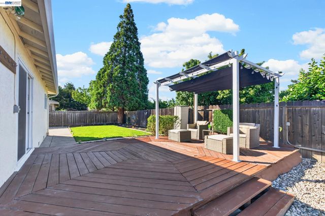 9792 Broadmoor Dr, San Ramon, CA 94583