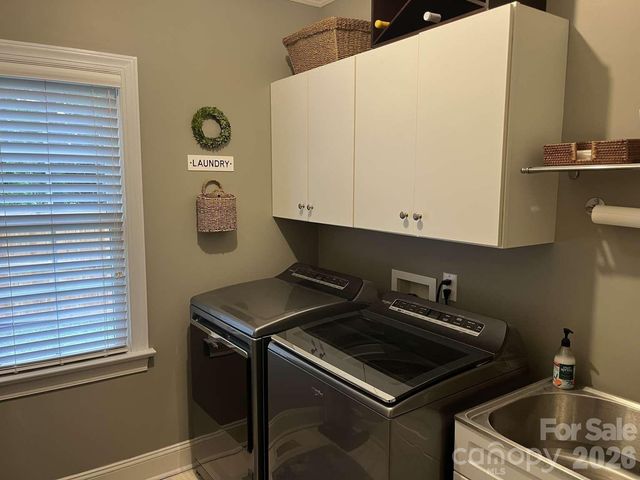 10300 Lady Grace Lane, Charlotte, NC 28270