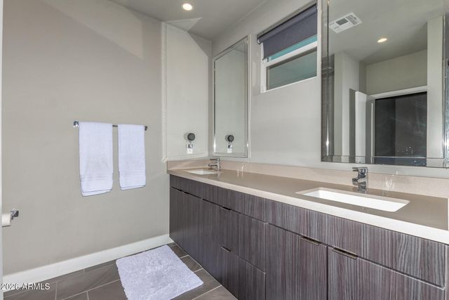 2825 N 42nd Street 7, Phoenix, AZ 85008