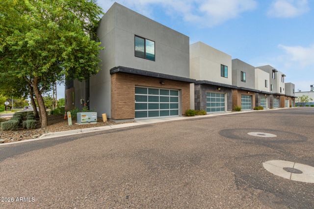 2825 N 42nd Street 7, Phoenix, AZ 85008