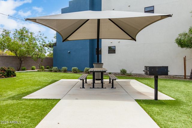 2825 N 42nd Street 7, Phoenix, AZ 85008