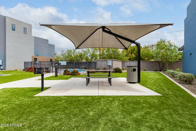 2825 N 42nd Street 7, Phoenix, AZ 85008