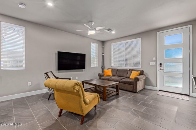 2825 N 42nd Street 7, Phoenix, AZ 85008