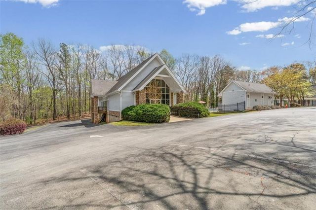6820 S Lakewood Terrace, Douglasville, GA 30135