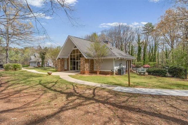 6820 S Lakewood Terrace, Douglasville, GA 30135