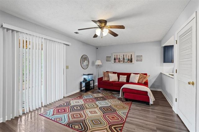 6820 S Lakewood Terrace, Douglasville, GA 30135