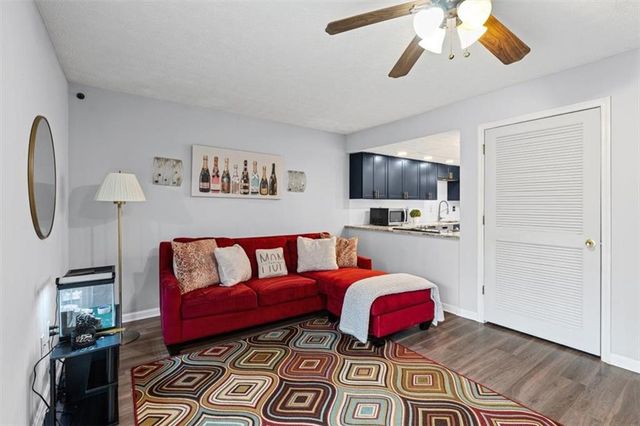 6820 S Lakewood Terrace, Douglasville, GA 30135