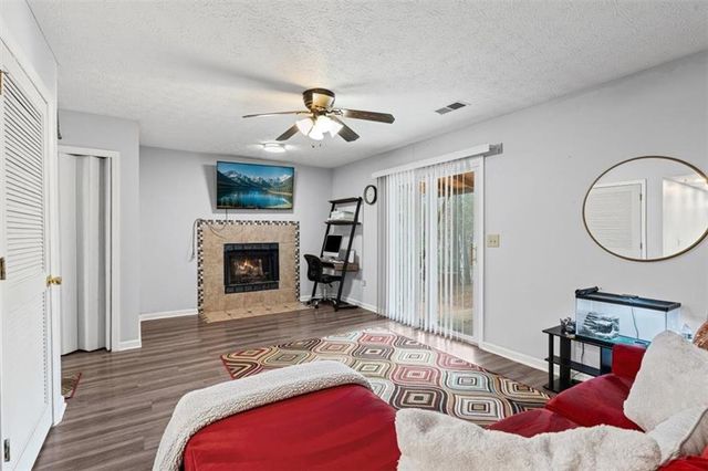 6820 S Lakewood Terrace, Douglasville, GA 30135