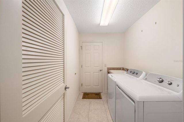 1398 INMAN MILLS ROAD, The Villages, FL 32162