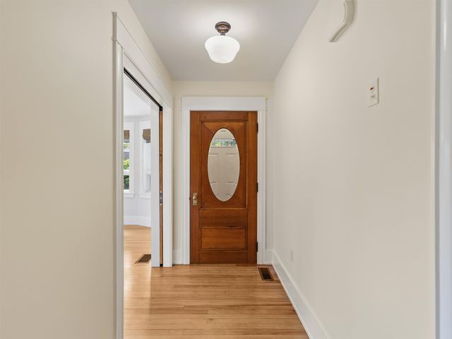 384 Winnacunnet Road, Hampton, NH 03842