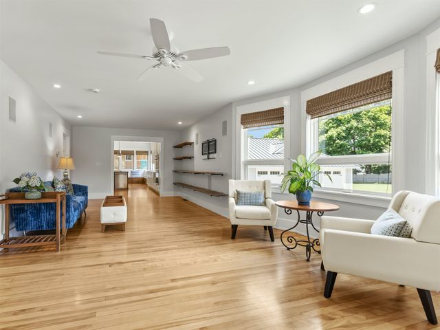 384 Winnacunnet Road, Hampton, NH 03842