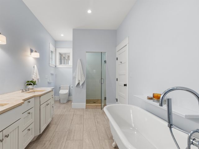 384 Winnacunnet Road, Hampton, NH 03842