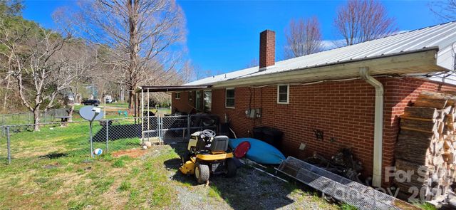 5661 Asheville Highway, Pisgah Forest, NC 28768