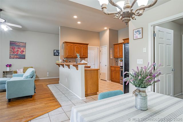12129 N 108th Avenue E, Collinsville, OK 74021
