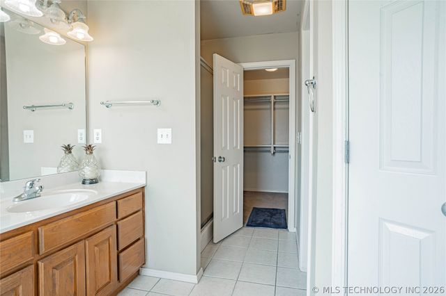 12129 N 108th Avenue E, Collinsville, OK 74021