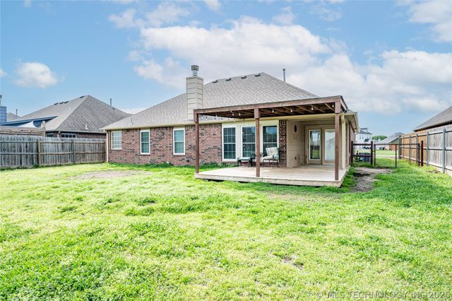 12129 N 108th Avenue E, Collinsville, OK 74021