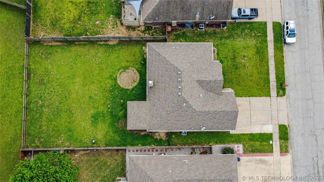 12129 N 108th Avenue E, Collinsville, OK 74021