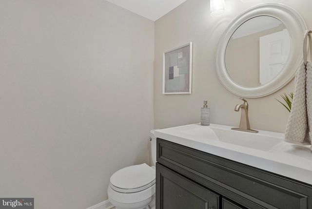 116 SUGARLAND RUN DR, Sterling, VA 20164