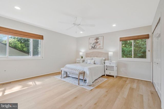 116 SUGARLAND RUN DR, Sterling, VA 20164