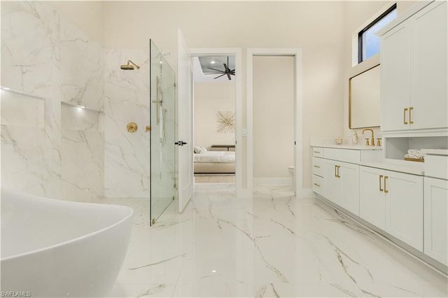 2527 Gleason PKWY, Cape Coral, FL 33914