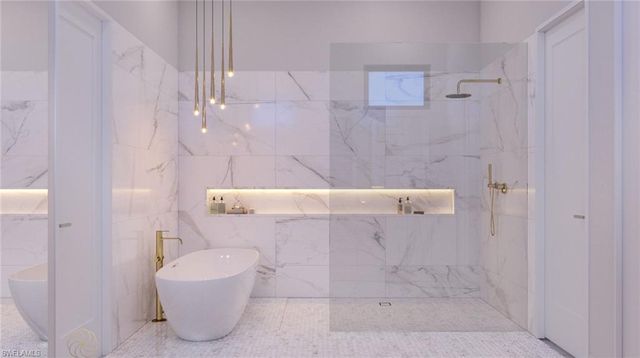 2527 Gleason PKWY, Cape Coral, FL 33914