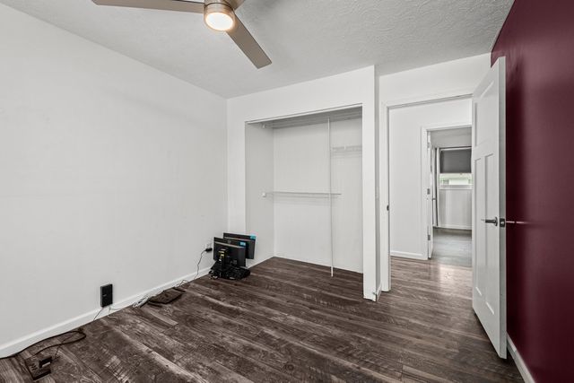 2510 E Crest Avenue, Bettendorf, IA 52722