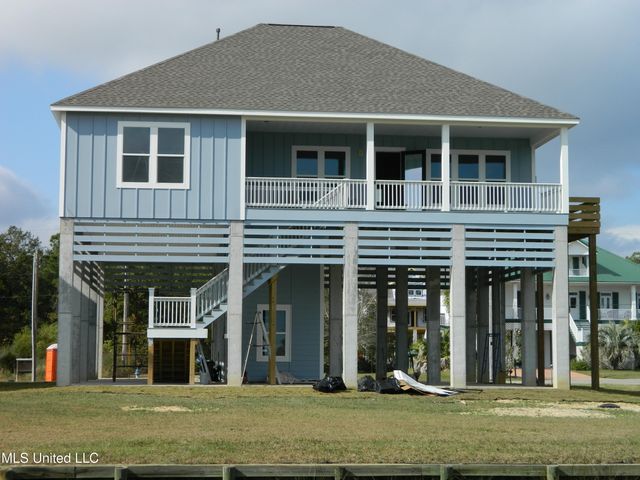 1324 Enos Street, Diamondhead, MS 39525