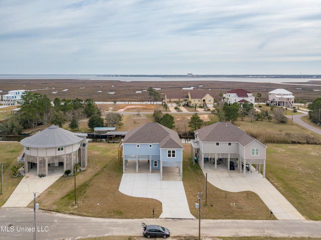 1324 Enos Street, Diamondhead, MS 39525