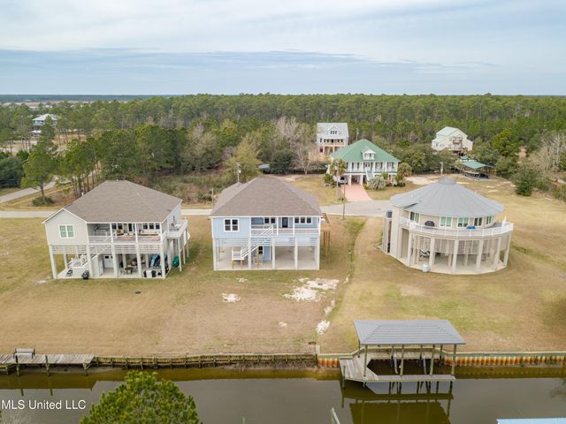 1324 Enos Street, Diamondhead, MS 39525