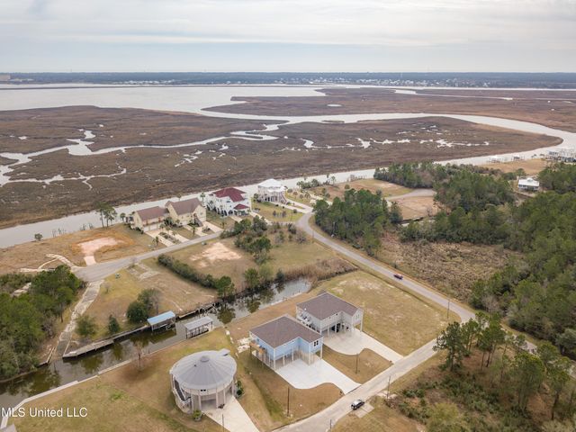1324 Enos Street, Diamondhead, MS 39525