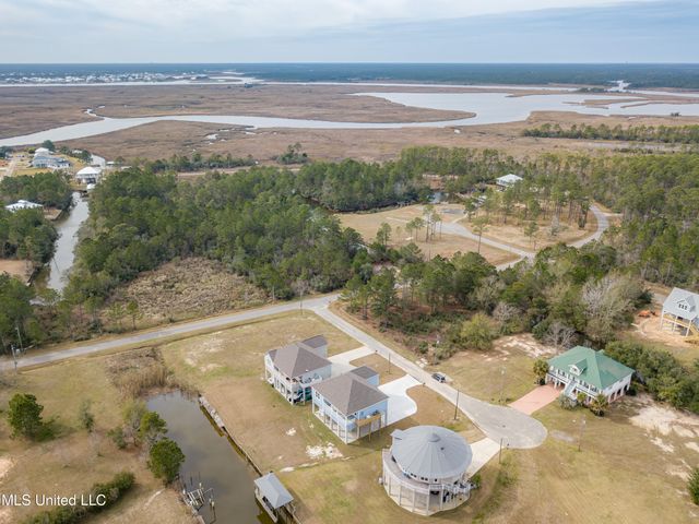 1324 Enos Street, Diamondhead, MS 39525