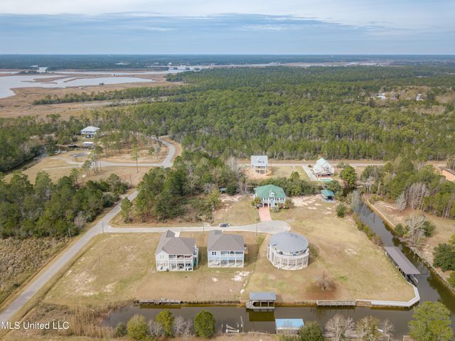 1324 Enos Street, Diamondhead, MS 39525